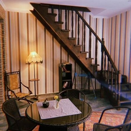 Home Away Home In Heart Of Tbilisi Esterno foto