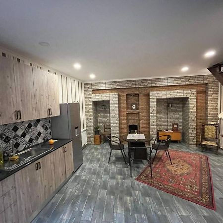 Home Away Home In Heart Of Tbilisi Esterno foto
