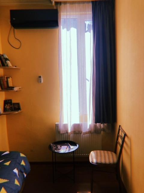 Home Away Home In Heart Of Tbilisi Esterno foto